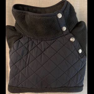 Abercrombie & Fitch Asymmetrical Snap-up Fleece